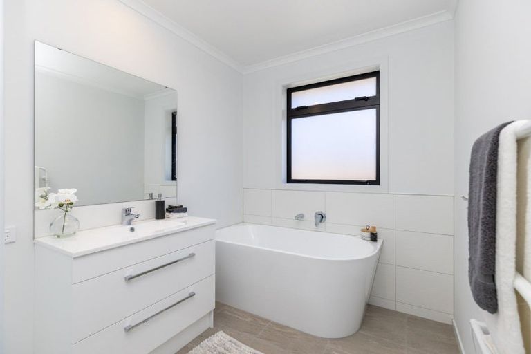 Photo of property in 17 Tekapo Road, Baverstock, Hamilton, 3200