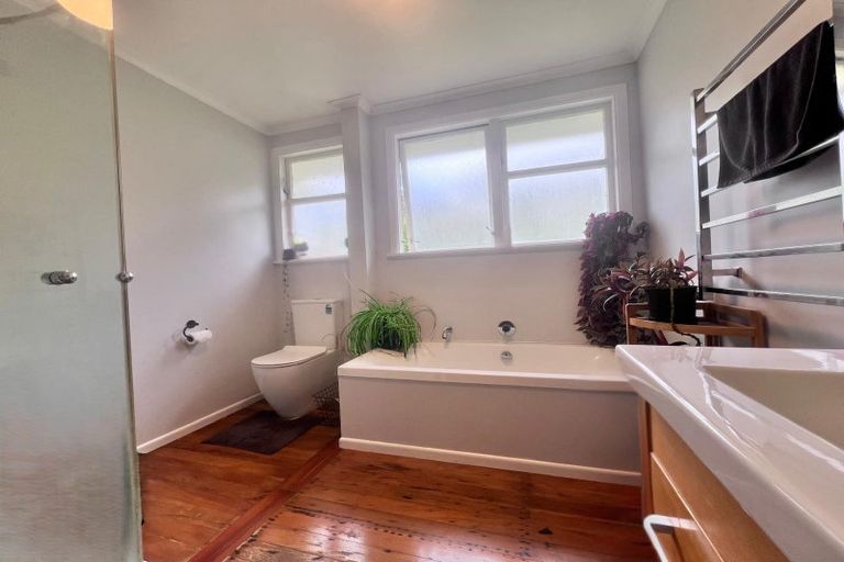 Photo of property in 72 Tireti Road, Titahi Bay, Porirua, 5022