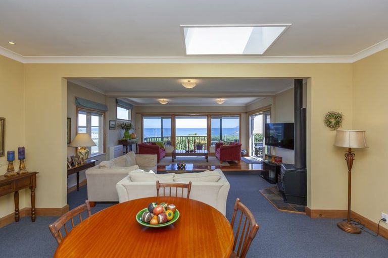 Photo of property in 12 Karekare Road, Raumati South, Paraparaumu, 5032