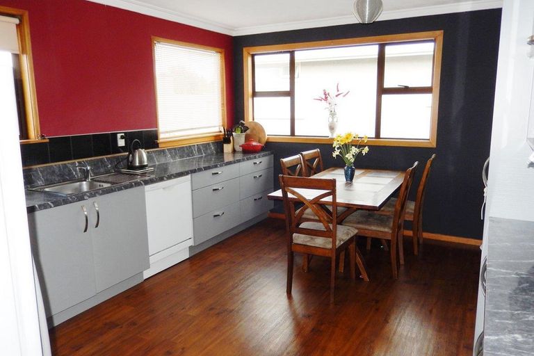 Photo of property in 8 Warwick Street, Oamaru North, Oamaru, 9400