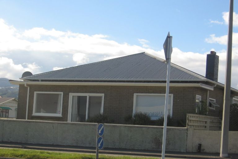Photo of property in 235 The Esplanade, Petone, Lower Hutt, 5012