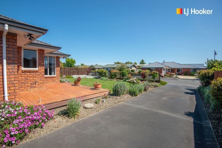 Photo of property in 12 Rowan Place, Mosgiel, 9024