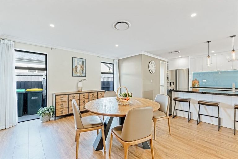 Photo of property in 5 Wilderness Green, Prebbleton, 7604