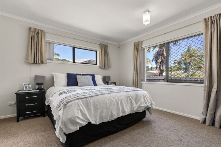 Photo of property in 16 Tom Keven Way, Pukekohe, 2120