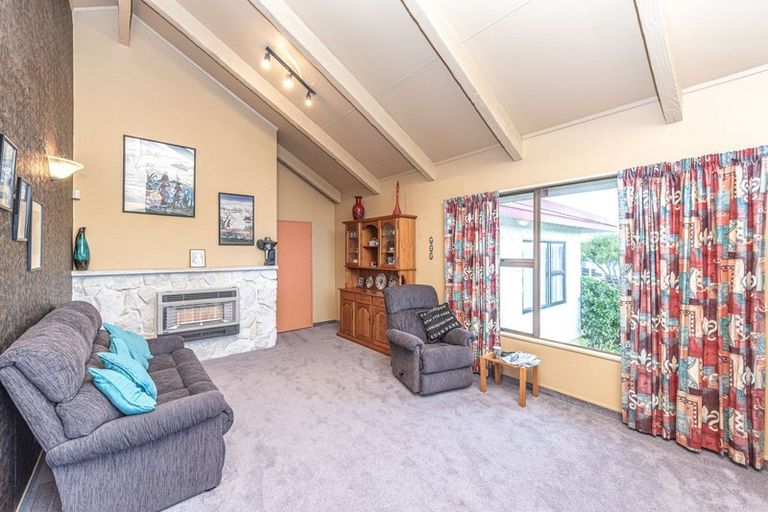 Photo of property in 24 Parkdale Drive, Aramoho, Whanganui, 4500