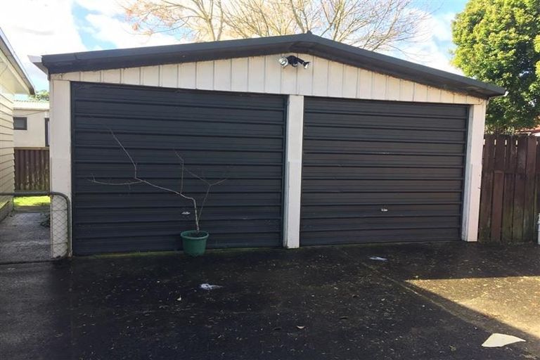 Photo of property in 32 Brentford Place, Manurewa, Auckland, 2102