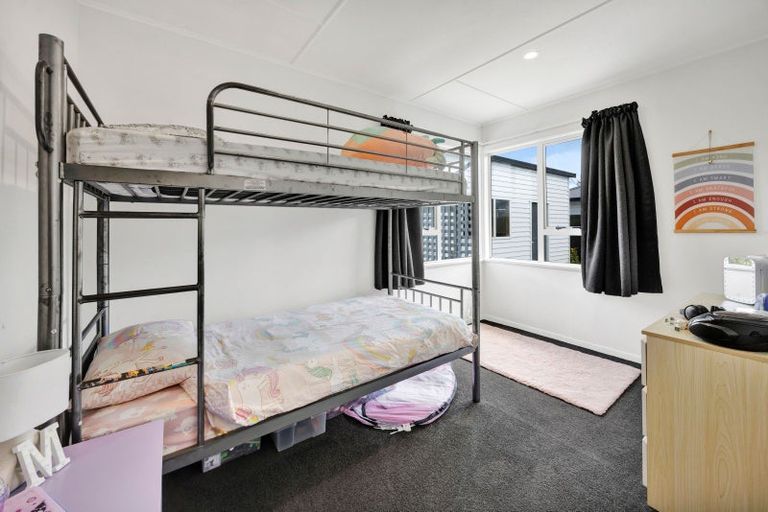 Photo of property in 28 Celia Street, Stratford, 4332