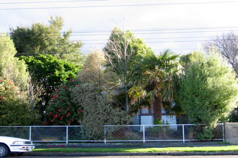 Photo of property in 35 Cambridge Terrace, Masterton, 5810