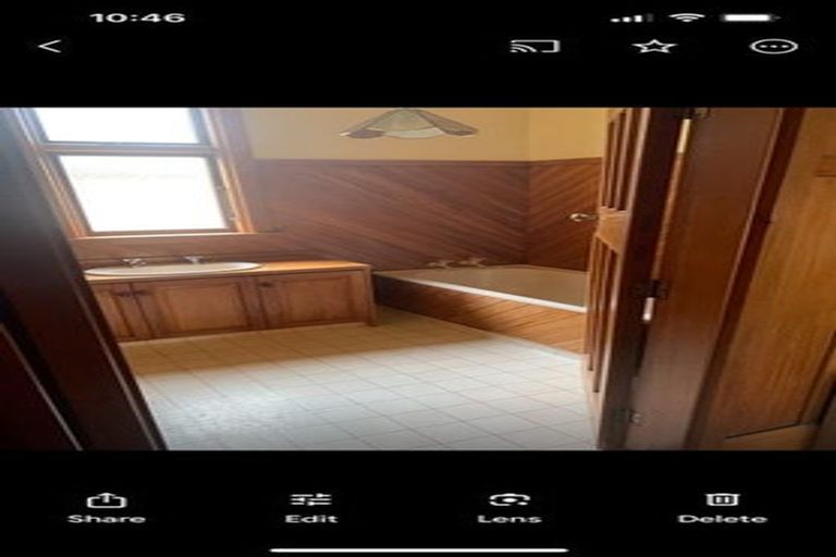 Photo of property in 37 Lyndon Street, Riccarton, Christchurch, 8041