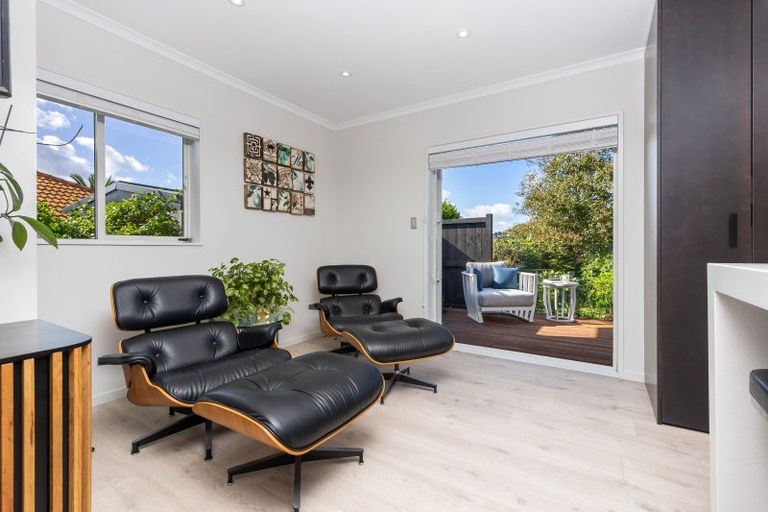 Photo of property in 17 Te Wharau Drive, Greenhithe, Auckland, 0632