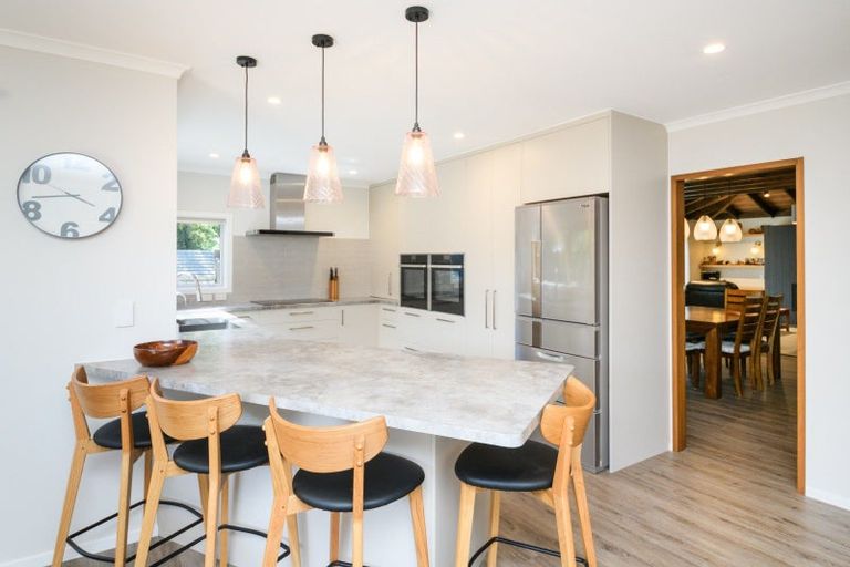 Photo of property in 12 Truscott Grove, Awapuni, Palmerston North, 4412