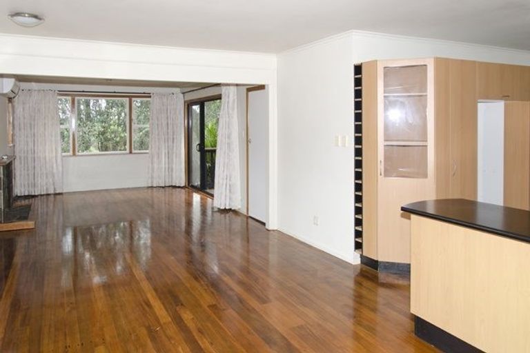 Photo of property in 43 Waima Crescent, Titirangi, Auckland, 0604