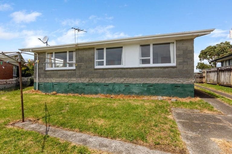 Photo of property in 75 Wrantage Street, Westown, New Plymouth, 4310