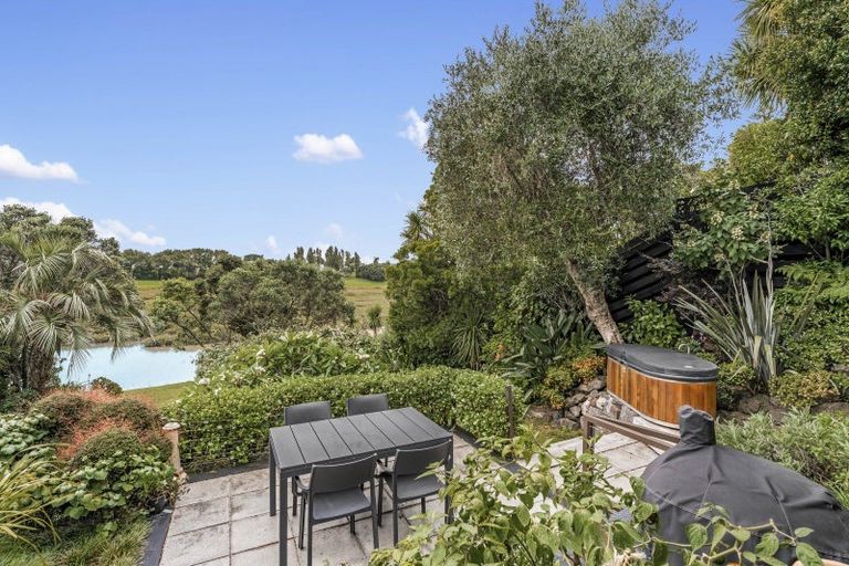 Photo of property in 70 Aramoana Avenue, Devonport, Auckland, 0624