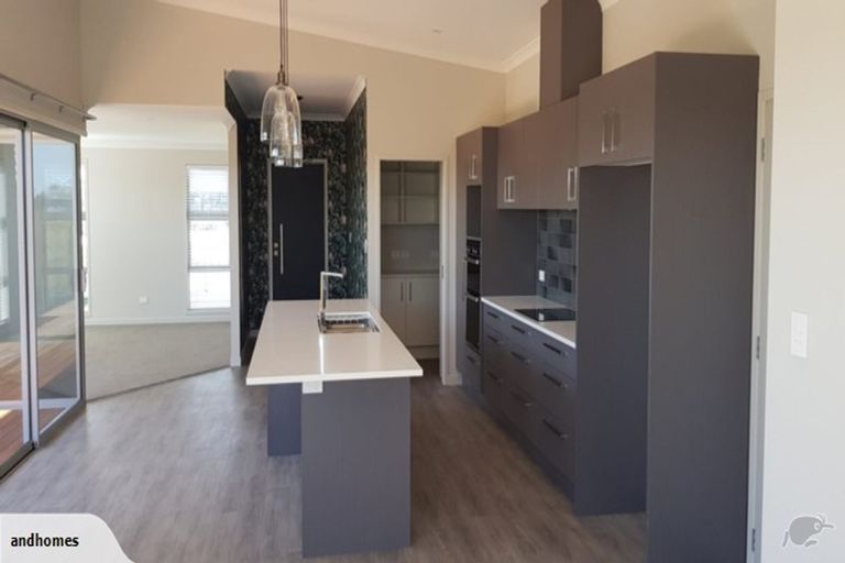 Photo of property in 9 Hanlow Place, Pyes Pa, Tauranga, 3112