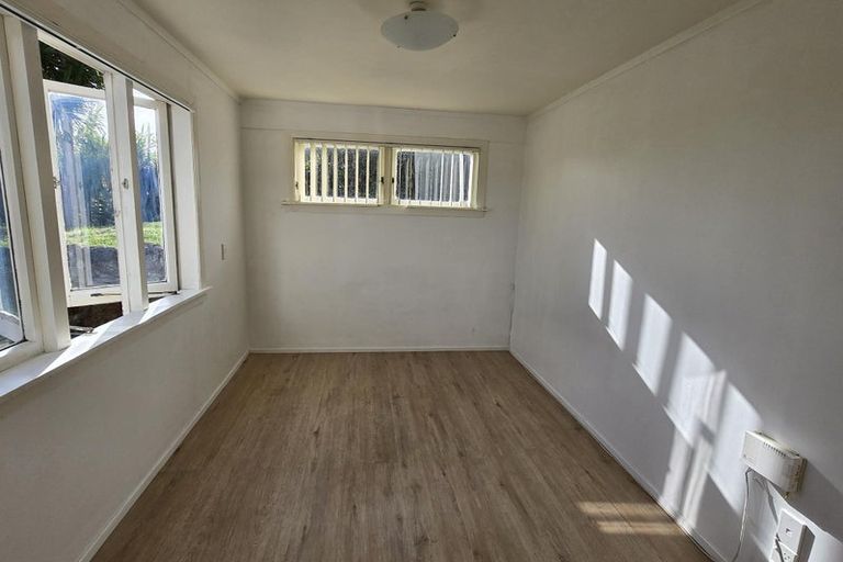 Photo of property in 35 Bayview Road, Browns Bay, Auckland, 0630
