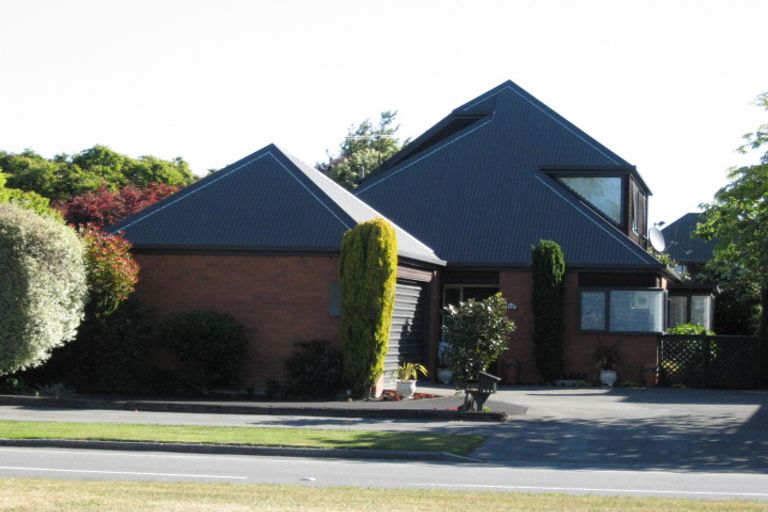 Photo of property in 431a Memorial Avenue, Burnside, Christchurch, 8053