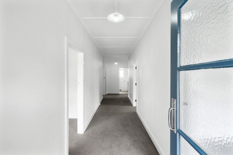 Photo of property in 142 Carlyle Street, Napier South, Napier, 4110