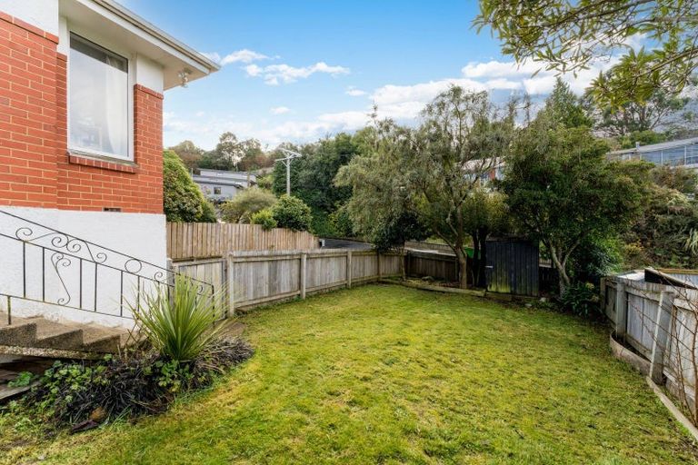 Photo of property in 25 Centennial Avenue, Helensburgh, Dunedin, 9010