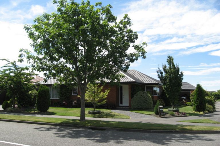 Photo of property in 61 Apsley Drive, Avonhead, Christchurch, 8042