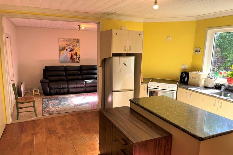 Photo of property in 180 Waiwera Station Road, Waiwera South, Clinton, 9584