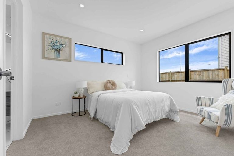 Photo of property in 73 Clarks Beach Road, Clarks Beach, 2122