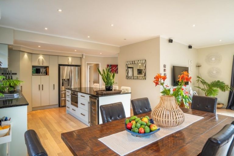 Photo of property in 50a Renown Road, Raumati South, Paraparaumu, 5032