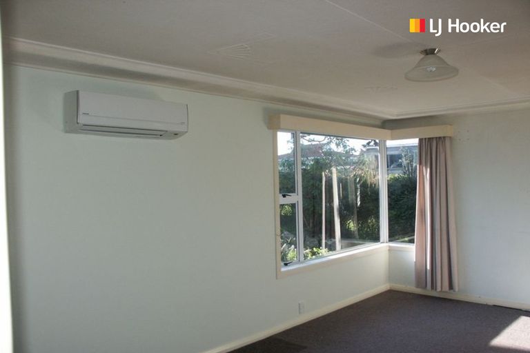 Photo of property in 21 Glendevon Place, Vauxhall, Dunedin, 9013