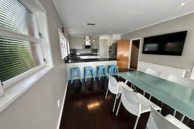 Photo of property in 118 Waterloo Road, Hutt Central, Lower Hutt, 5010