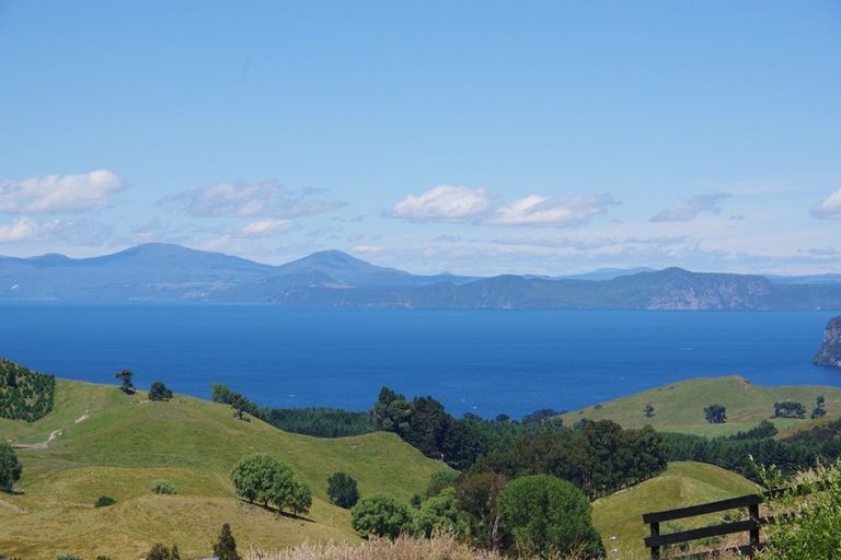 Photo of property in 71 Ross Rise, Kinloch, Taupo, 3385