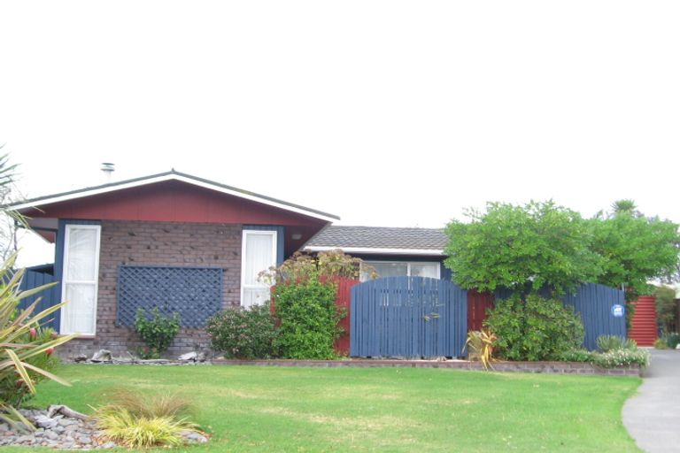 Photo of property in 13 Robinson Crescent, Tamatea, Napier, 4112