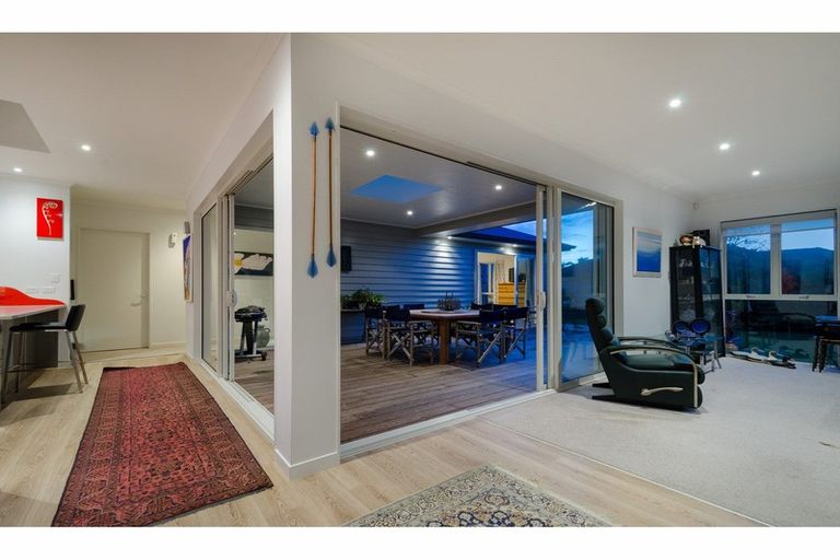 Photo of property in 127 Matua Road, Huapai, Kumeu, 0810