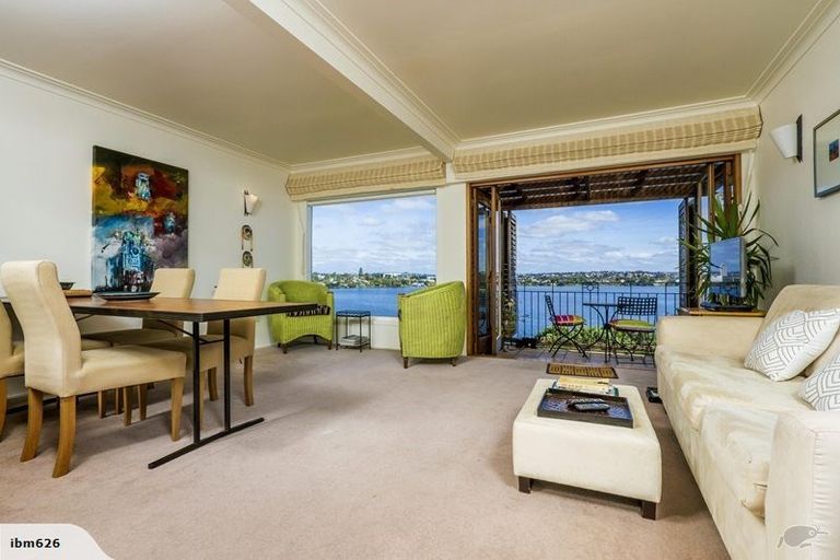 Photo of property in 1/198 Hurstmere Road, Takapuna, Auckland, 0622