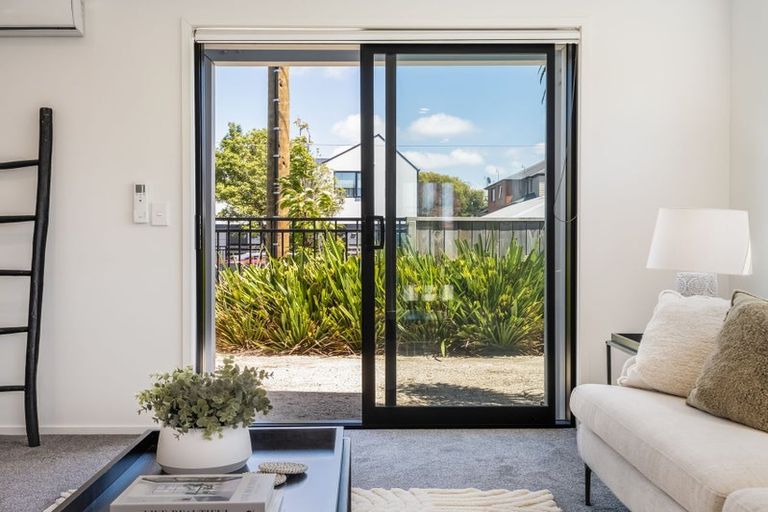 Photo of property in 1/550 Barbadoes Street, Edgeware, Christchurch, 8013