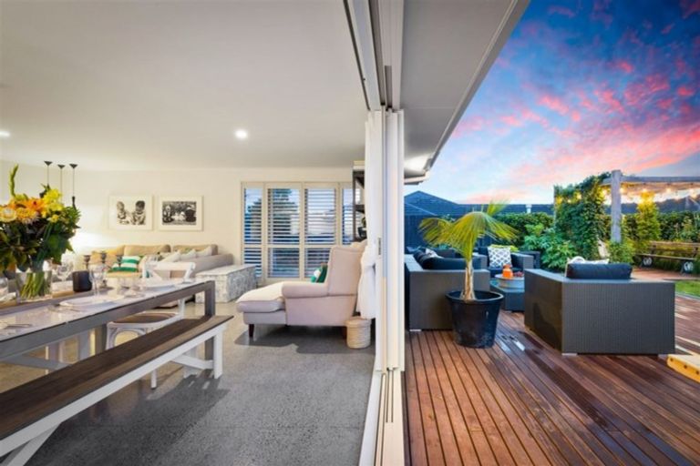 Photo of property in 26 Kohia Way, Huapai, Kumeu, 0810