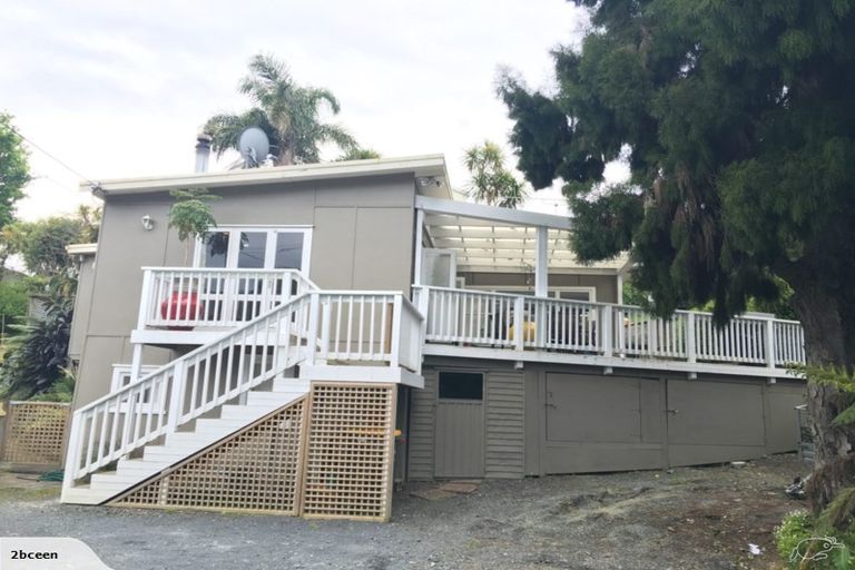 Photo of property in 960 Beach Road, Torbay, Auckland, 0630