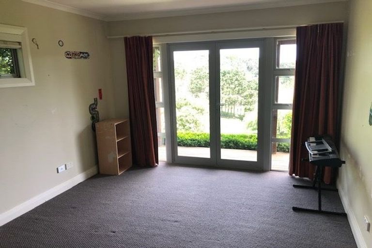 Photo of property in 15 Mcgiven Place, Coatesville, Albany, 0793