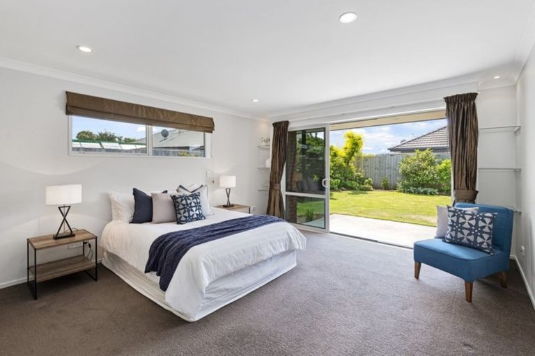 Photo of property in 3 Belgrove Place, Parklands, Christchurch, 8083