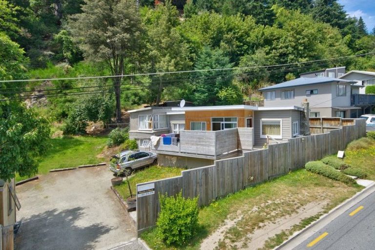 Photo of property in 121 Hallenstein Street, Queenstown, 9300