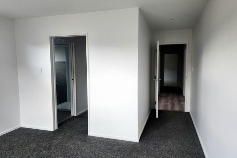 Photo of property in 2 Ellmers Street, Woodend, 7610