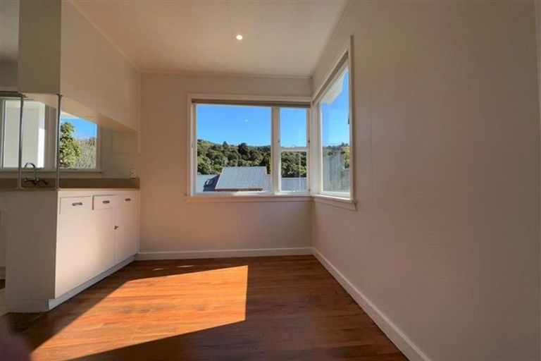 Photo of property in 76 Hampden Street, Picton, 7220