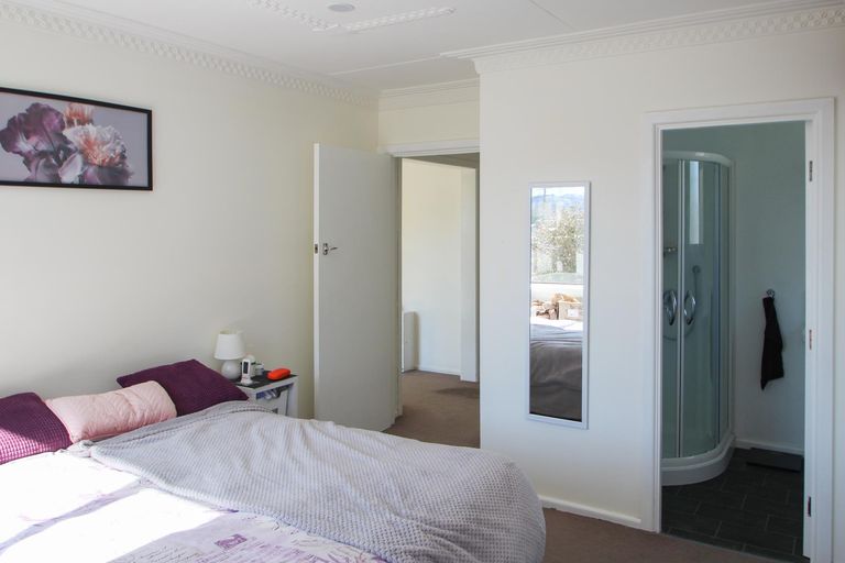 Photo of property in 13 Bowen Street, Kurow, 9435