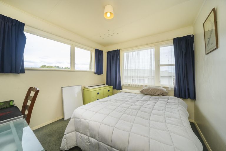 Photo of property in 38 Holdsworth Avenue, Milson, Palmerston North, 4414