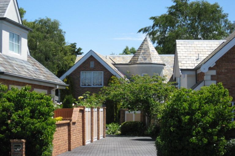 Photo of property in 233a Avonhead Road, Avonhead, Christchurch, 8042