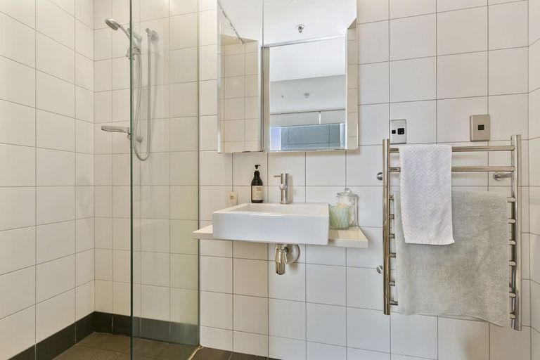 Photo of property in The Wellington Suites, 383/233 Cuba Street, Te Aro, Wellington, 6011