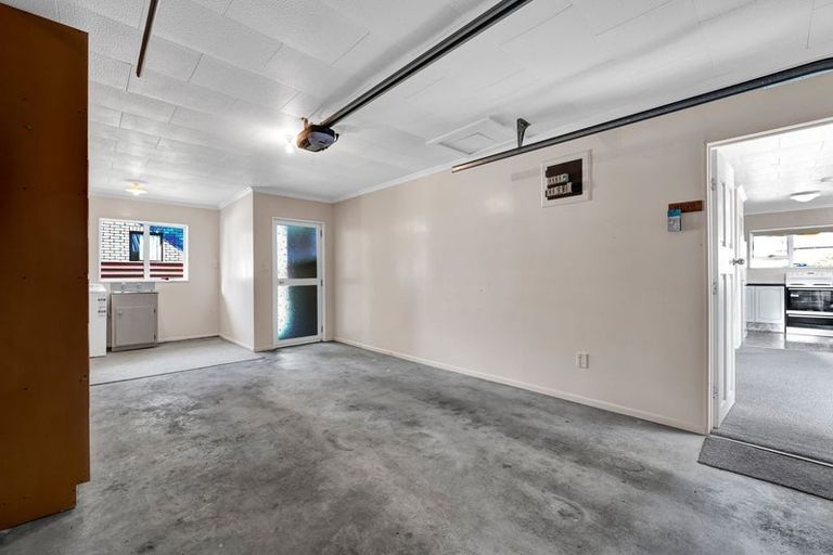 Photo of property in 8b South Road, Manaia, 4612