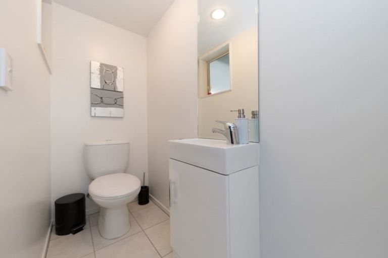 Photo of property in 56 Haven Drive, East Tamaki, Auckland, 2013
