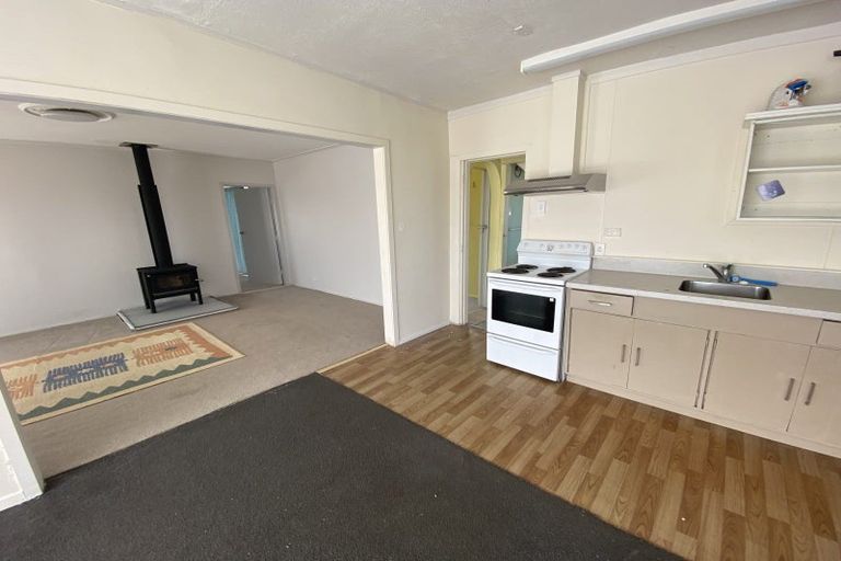 Photo of property in 28 Pratt Avenue, Foxton Beach, Foxton, 4815