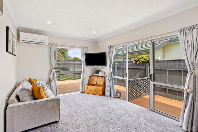 Photo of property in 39 Raumati Road, Raumati Beach, Paraparaumu, 5032