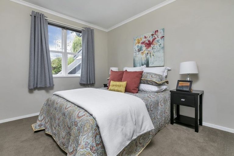 Photo of property in 10 Beeche Place, Birkdale, Auckland, 0626